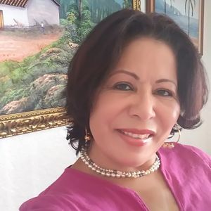 Meet your Posher, Cecilia